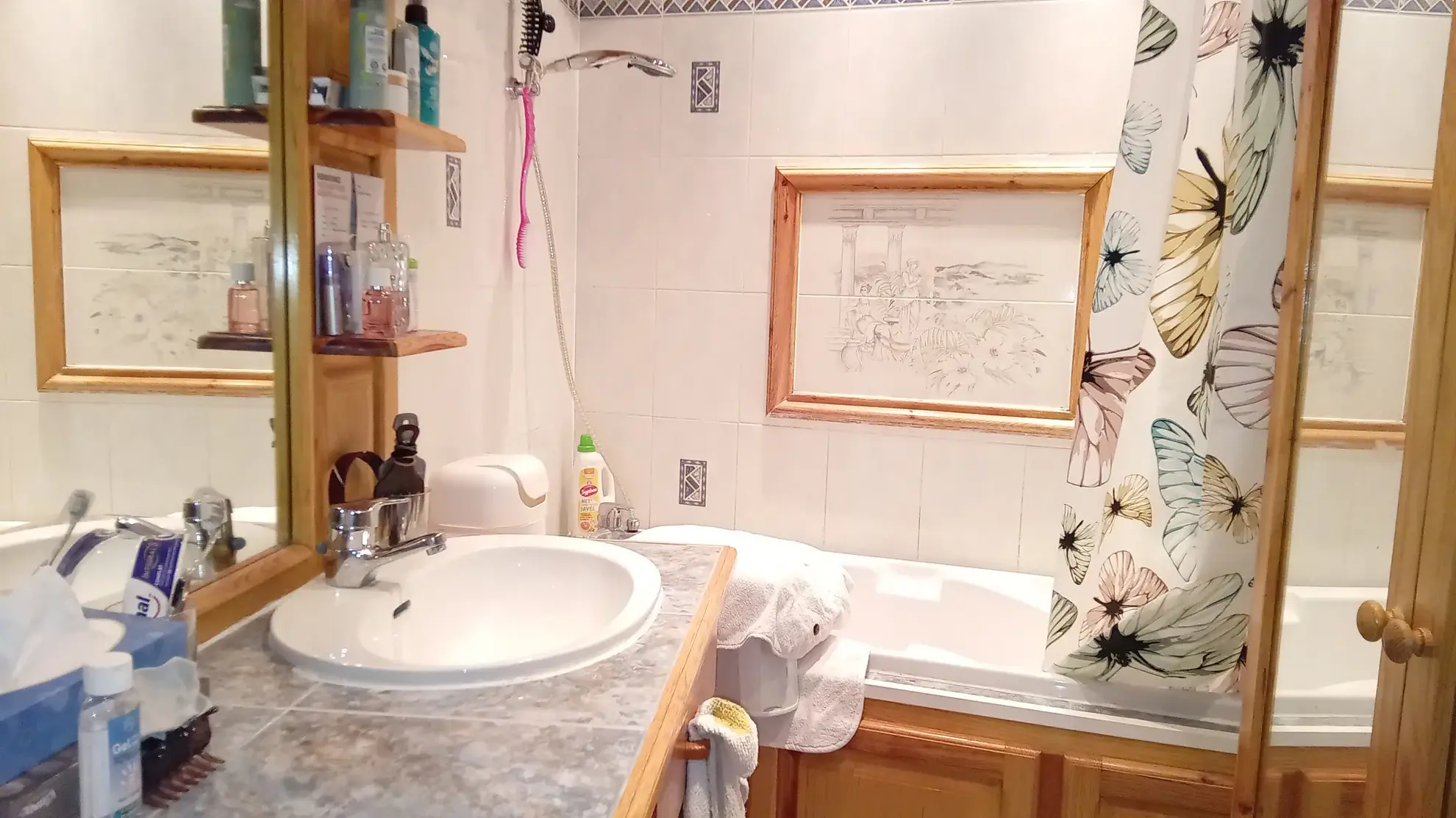 Appartement T4 à Millau avec 3 chambres et emplacement central 
