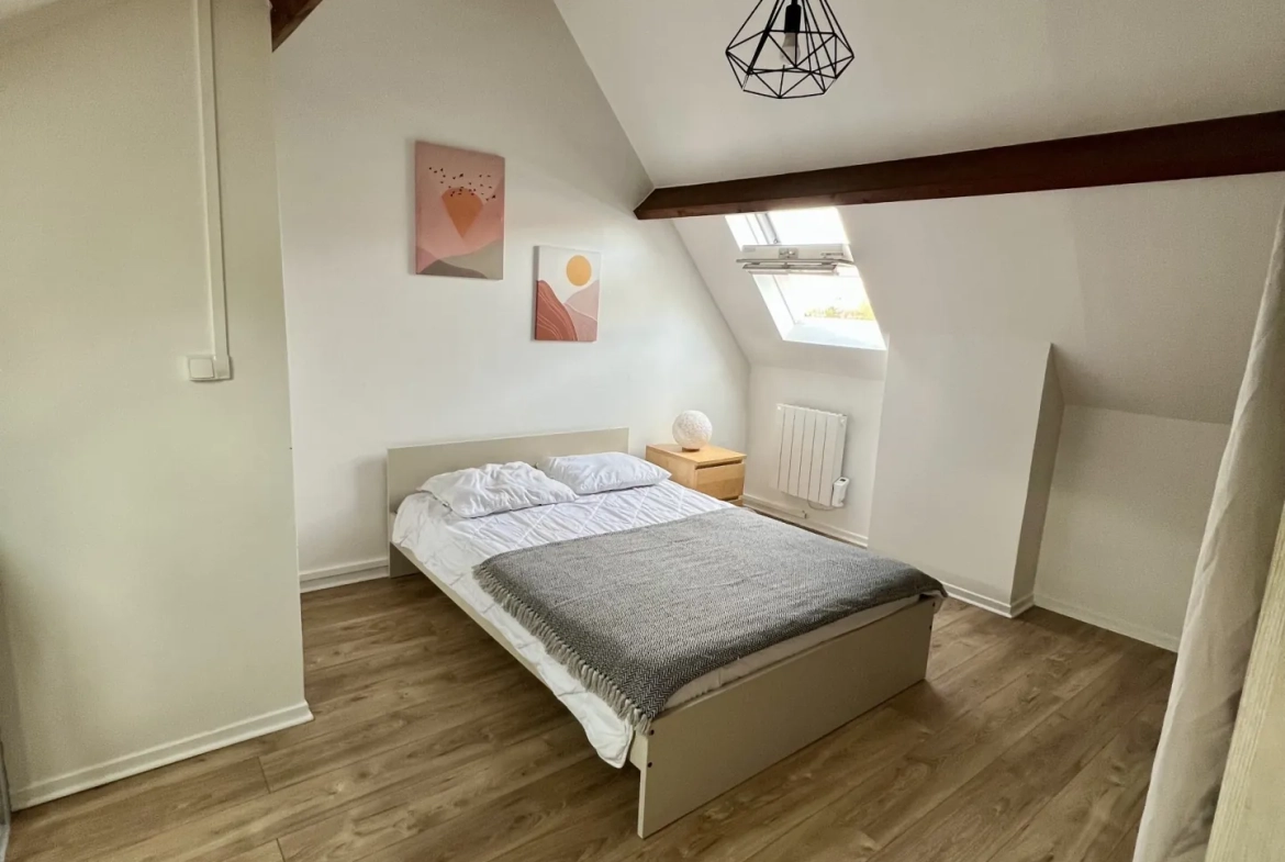 Charmant appartement T2 rénové à Meulan en Yvelines, proche gare, idéal premier achat ou investissement 