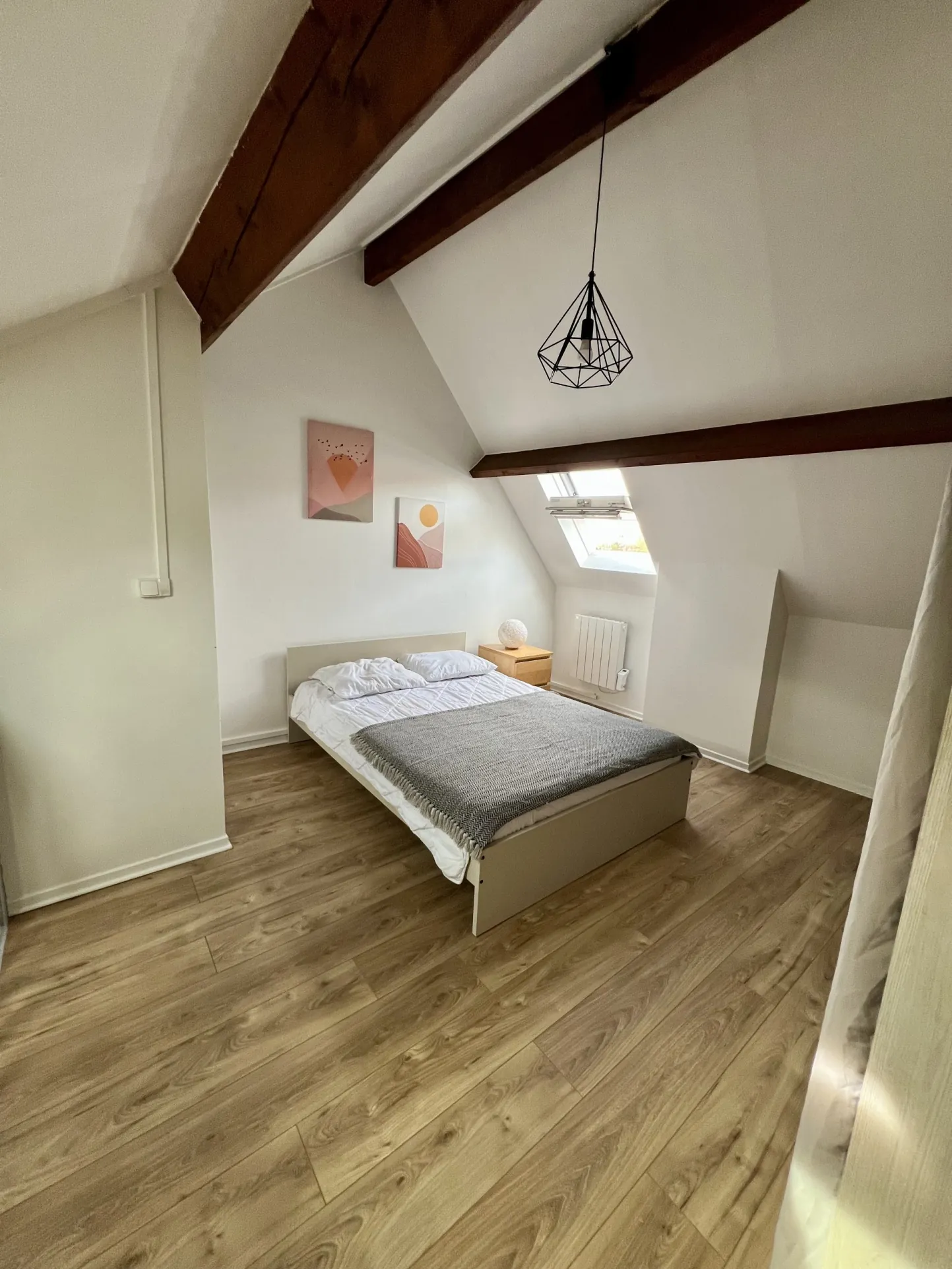 Charmant appartement T2 rénové à Meulan en Yvelines, proche gare, idéal premier achat ou investissement 