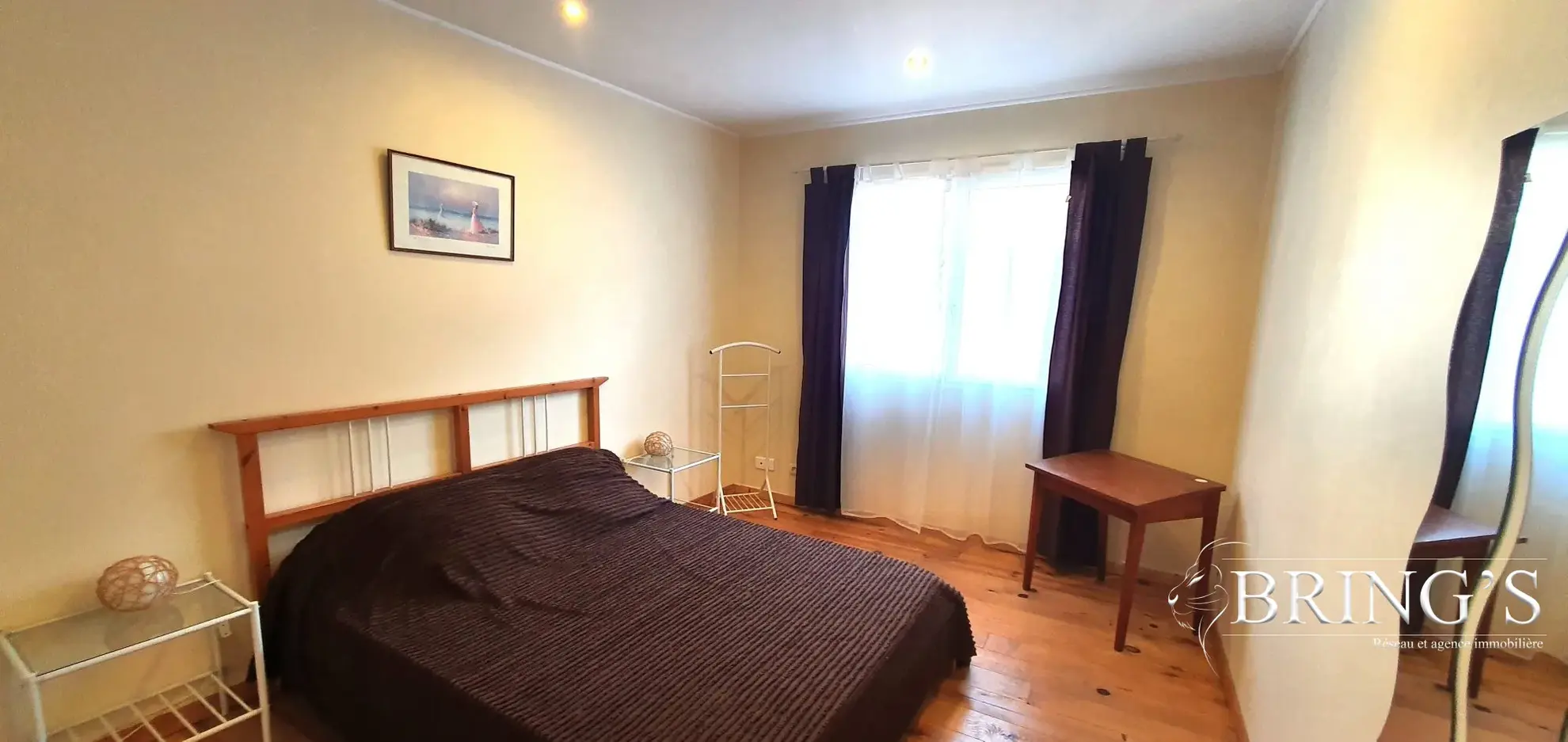 Maison de village rénovée de 80 m² avec cour et terrasse à Moissac 