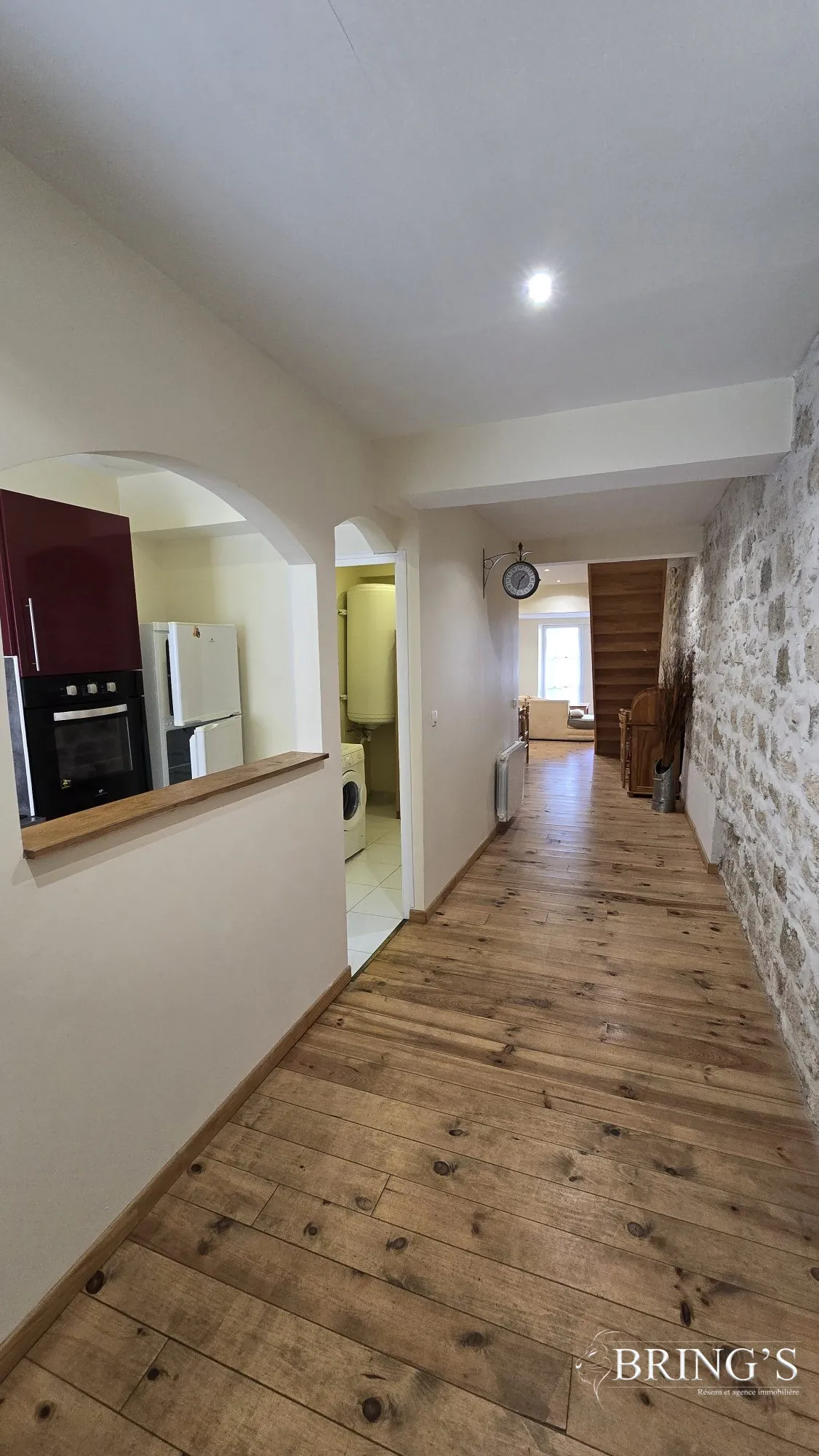 Maison de village rénovée de 80 m² avec cour et terrasse à Moissac 