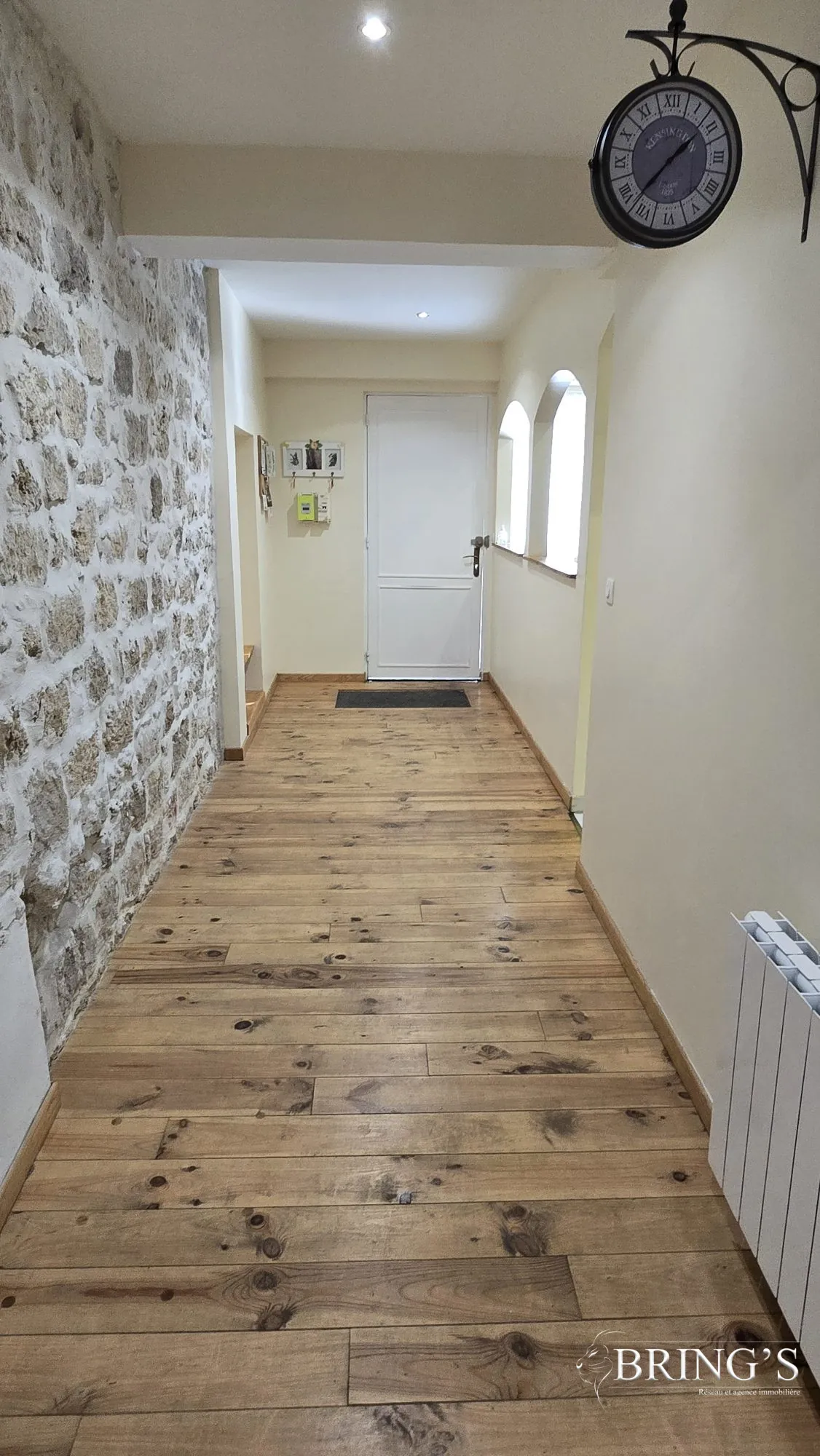 Maison de village rénovée de 80 m² avec cour et terrasse à Moissac 