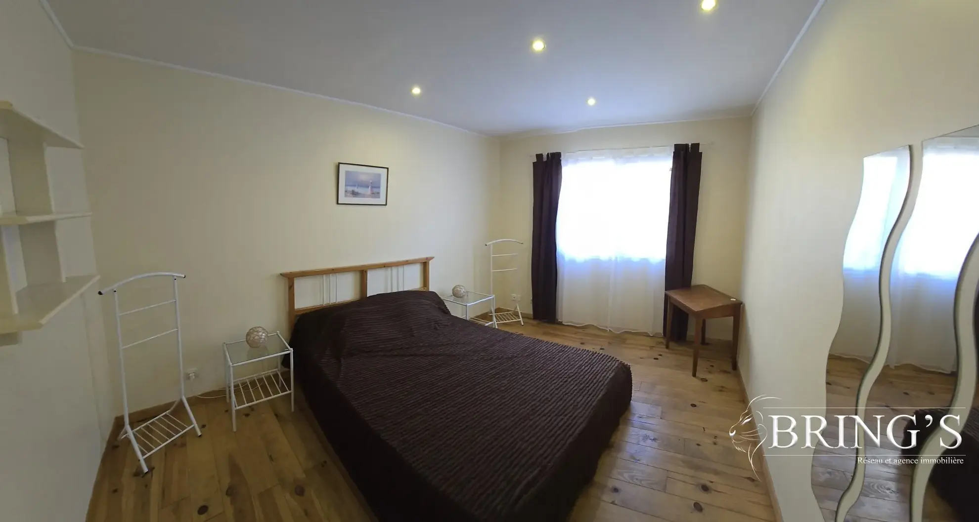 Maison de village rénovée de 80 m² avec cour et terrasse à Moissac 