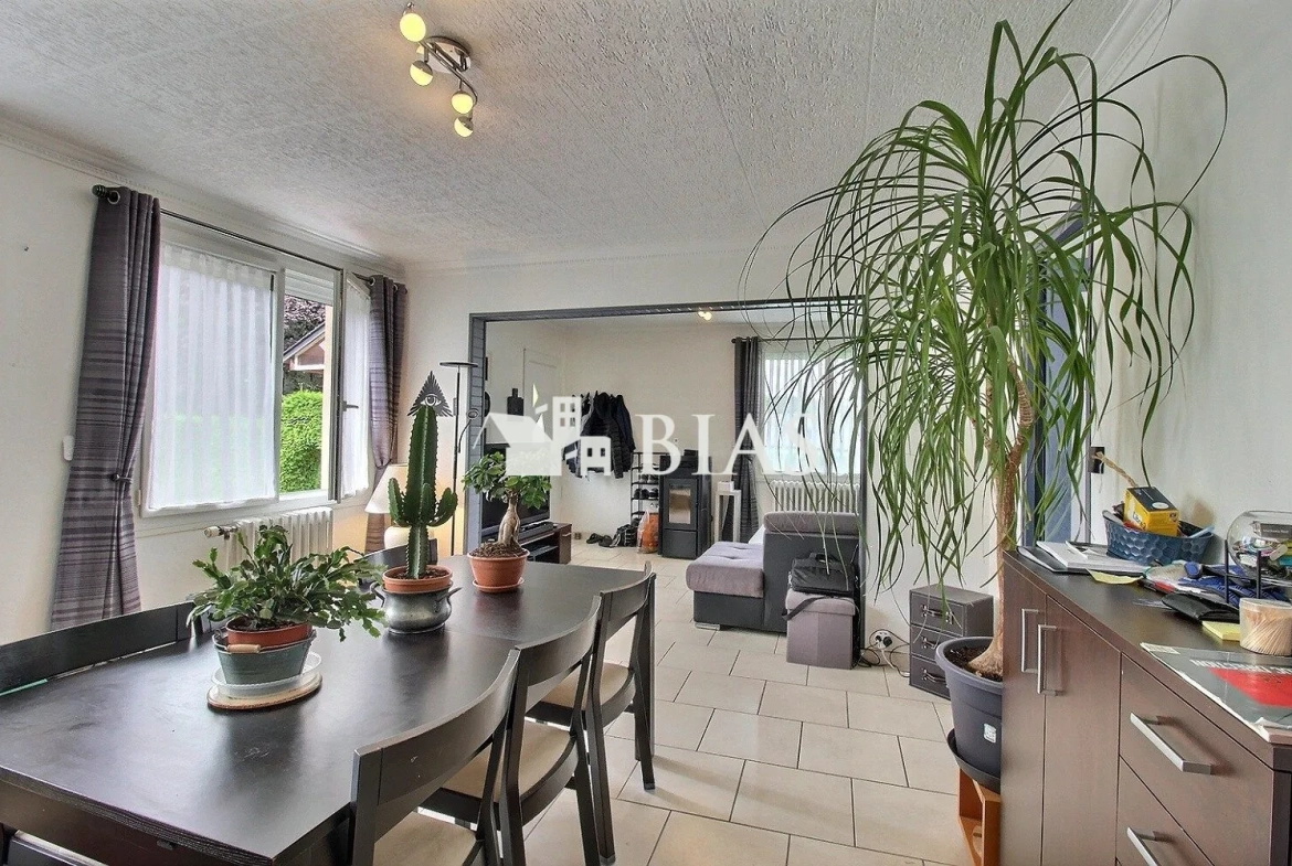 Belle maison familiale 3 chambres avec jardin proche Bernay 