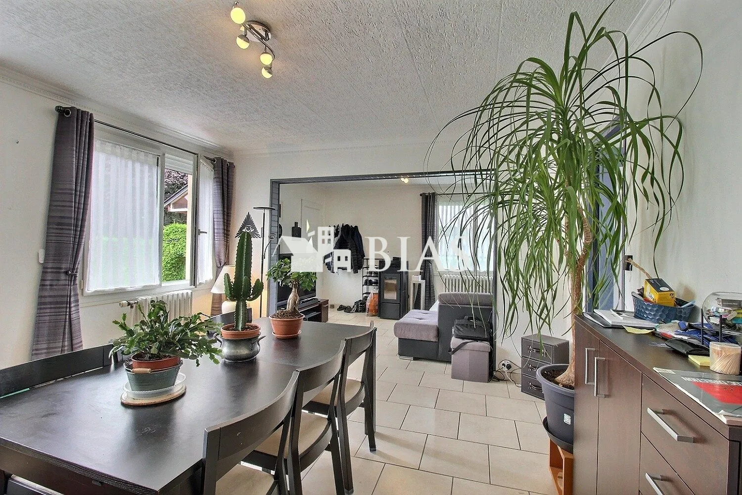Belle maison familiale 3 chambres avec jardin proche Bernay 