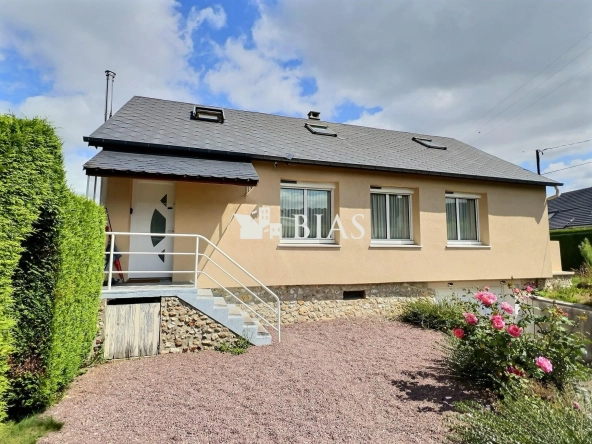 Belle maison familiale 3 chambres avec jardin proche Bernay