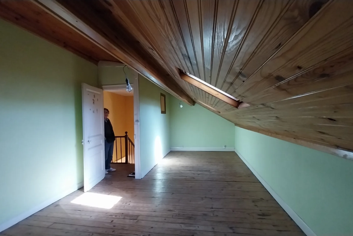 Maison à vendre à Périgueux dans le Quartier du Toulon avec potentiel de rénovation 