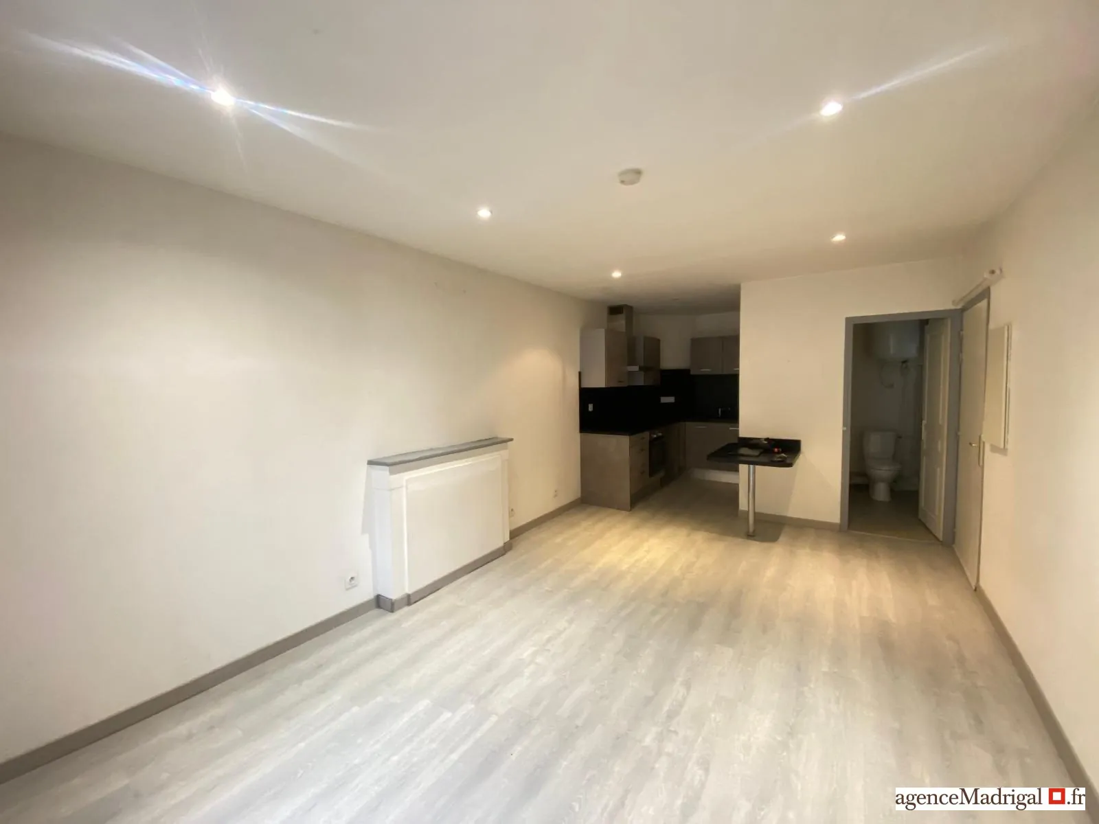 Appartement T2 de 38 m² à vendre à Saint-Laurent-du-Pont, investissement rentable 