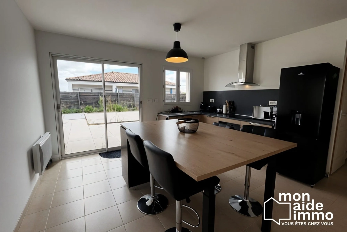 Maison neuve de 82m² avec piscine et 3 chambres à Coutras 