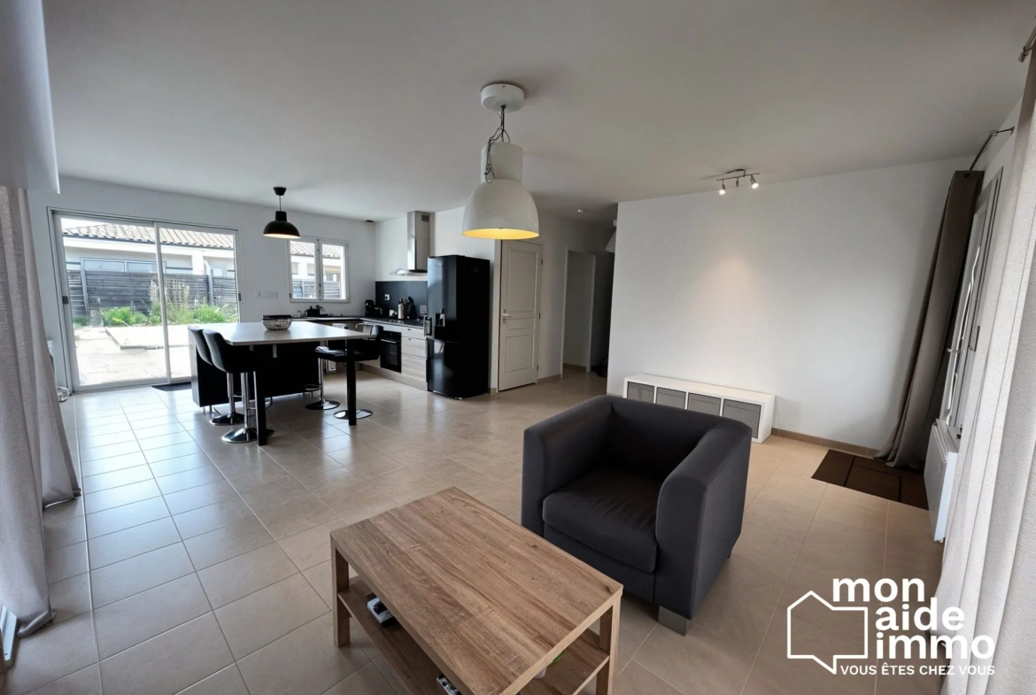 Maison neuve de 82m² avec piscine et 3 chambres à Coutras 