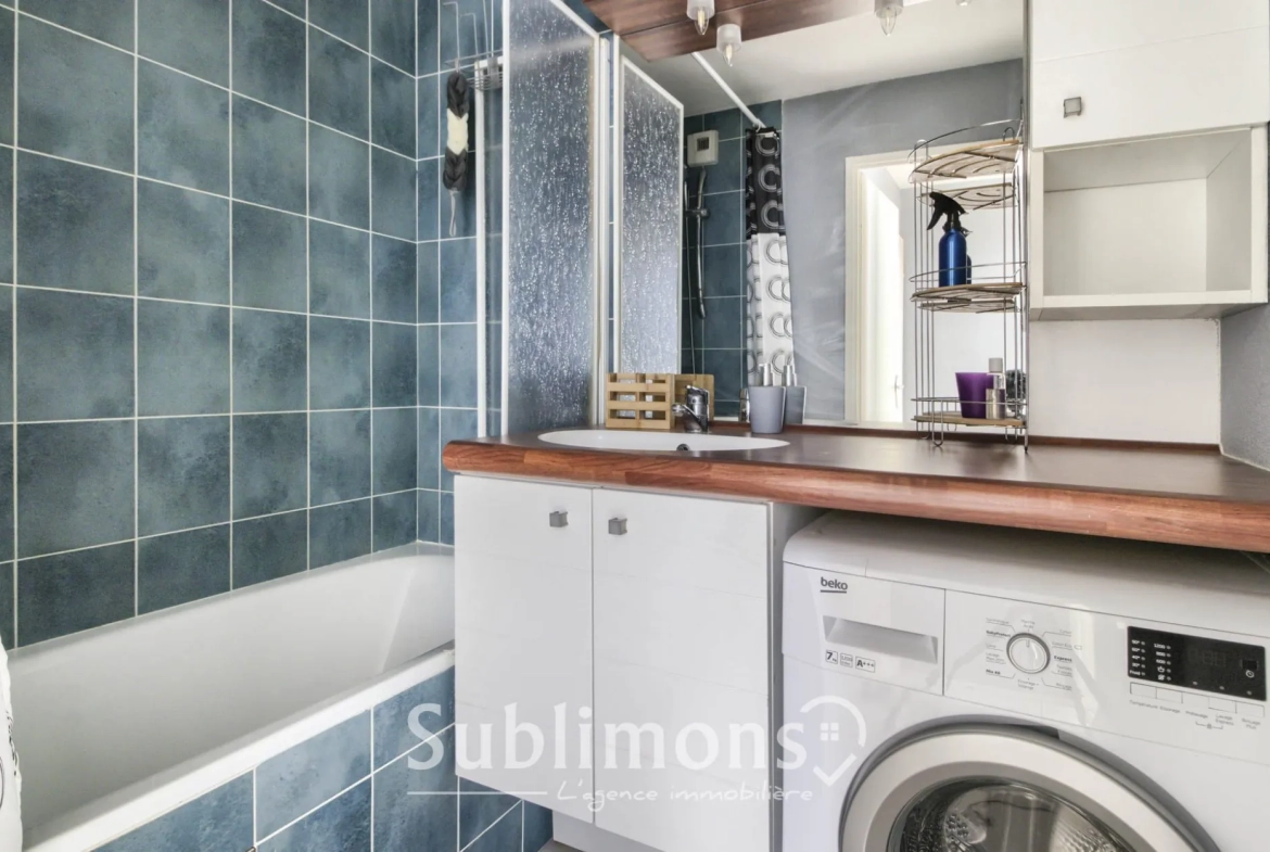Appartement T2 à vendre à Nantes avec balcon dans quartier dynamique 