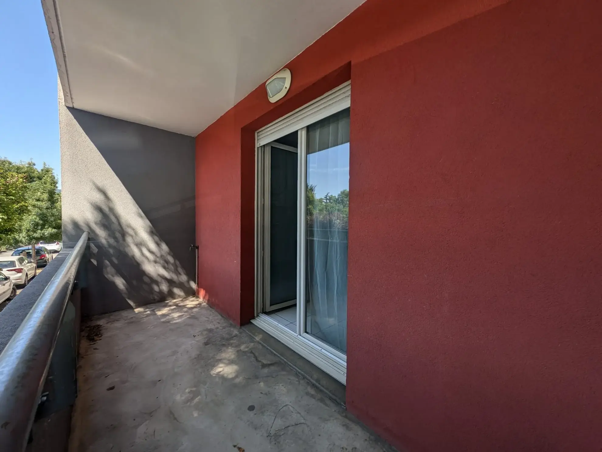 Charmant T2 de 47 m² avec terrasse et parking à Clermont-Ferrand 