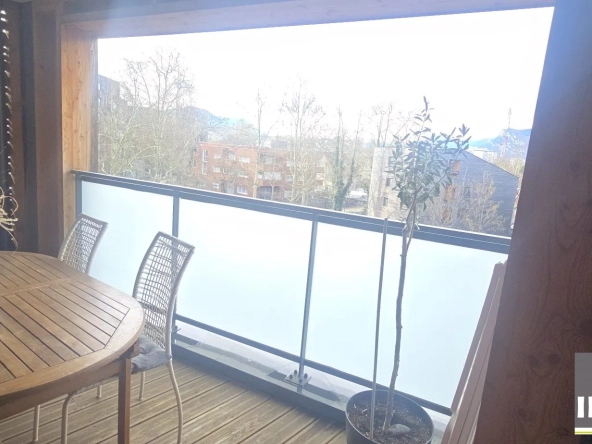 Terrasse Appartement 3 pièces avec terrasse à Grenoble - Dernier étage, calme et lumineux