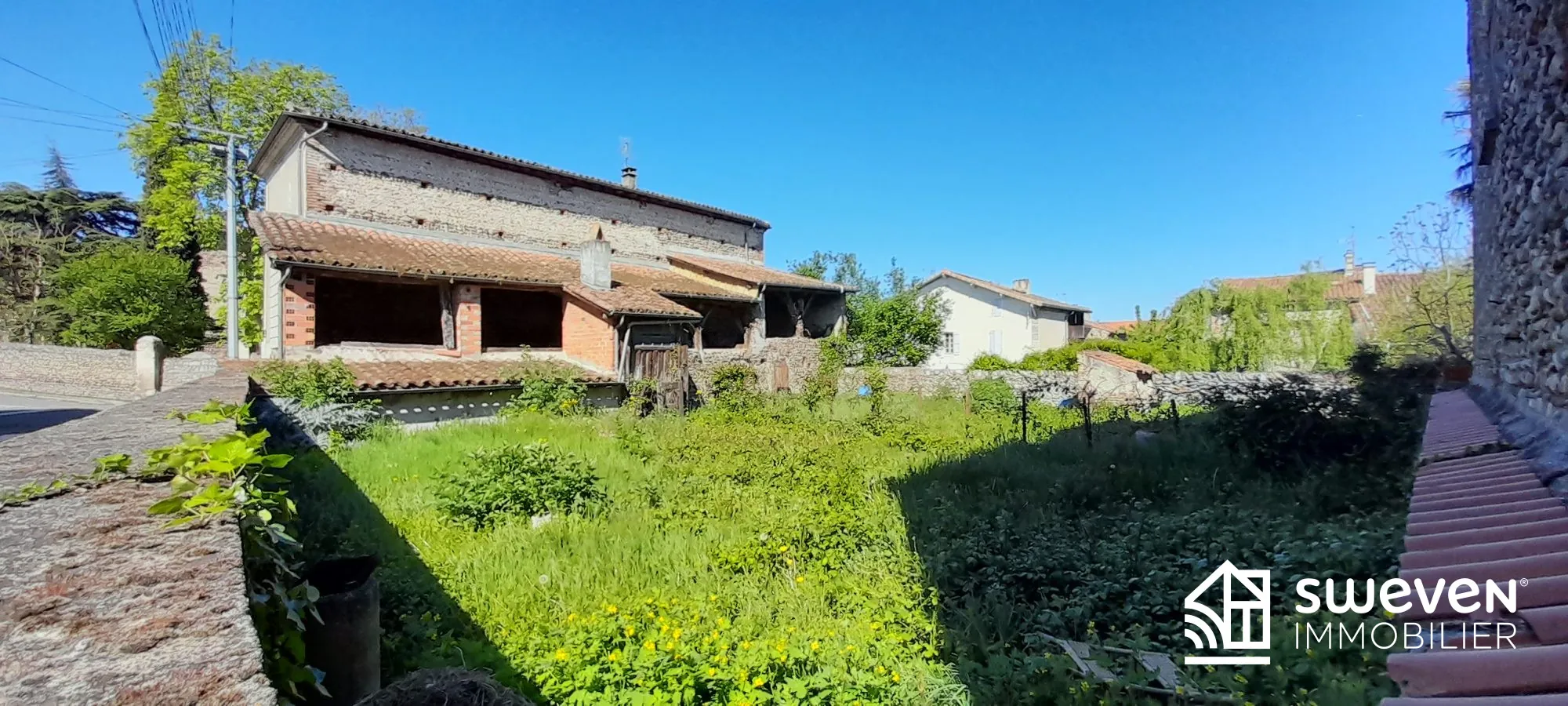 Maison ancienne à rénover avec jardin à Couladère - Opportunité d'investissement 