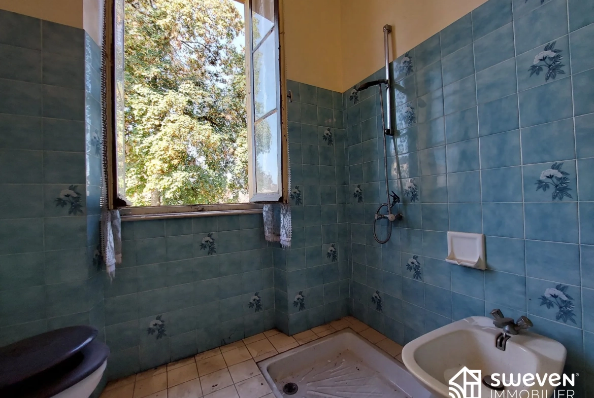 Maison ancienne à rénover avec jardin à Couladère - Opportunité d'investissement 