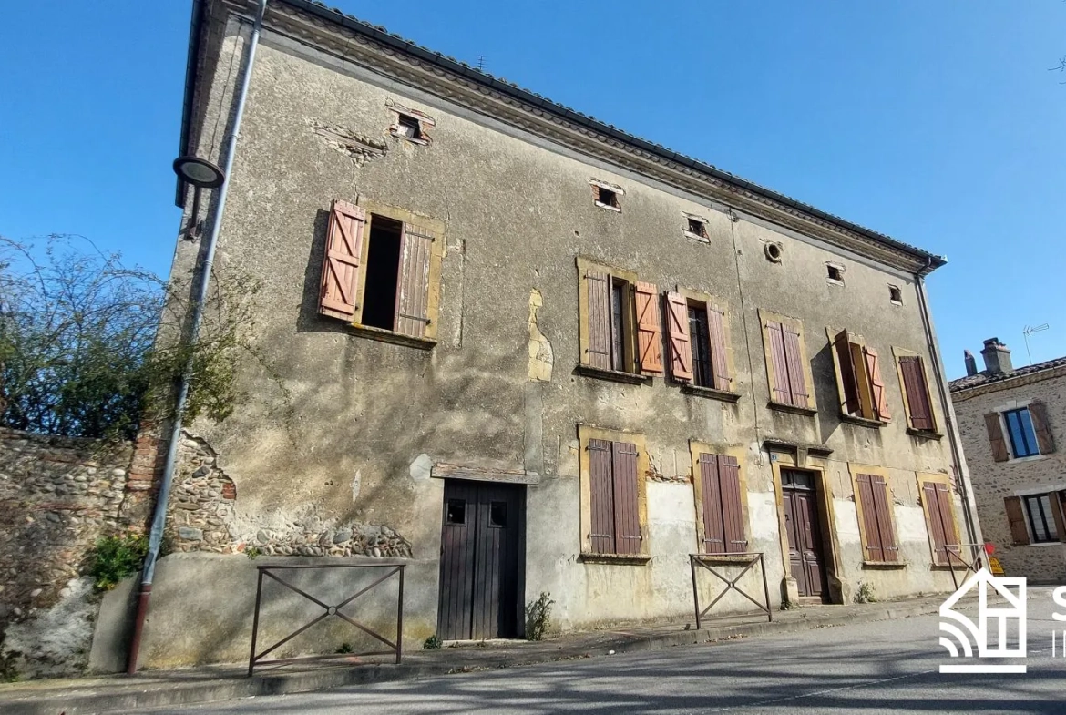 Maison ancienne à rénover avec jardin à Couladère - Opportunité d'investissement 