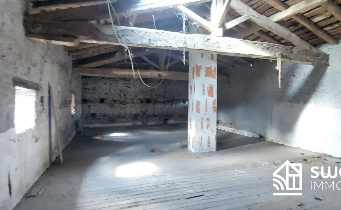 Maison ancienne à rénover avec jardin à Couladère - Opportunité d'investissement 