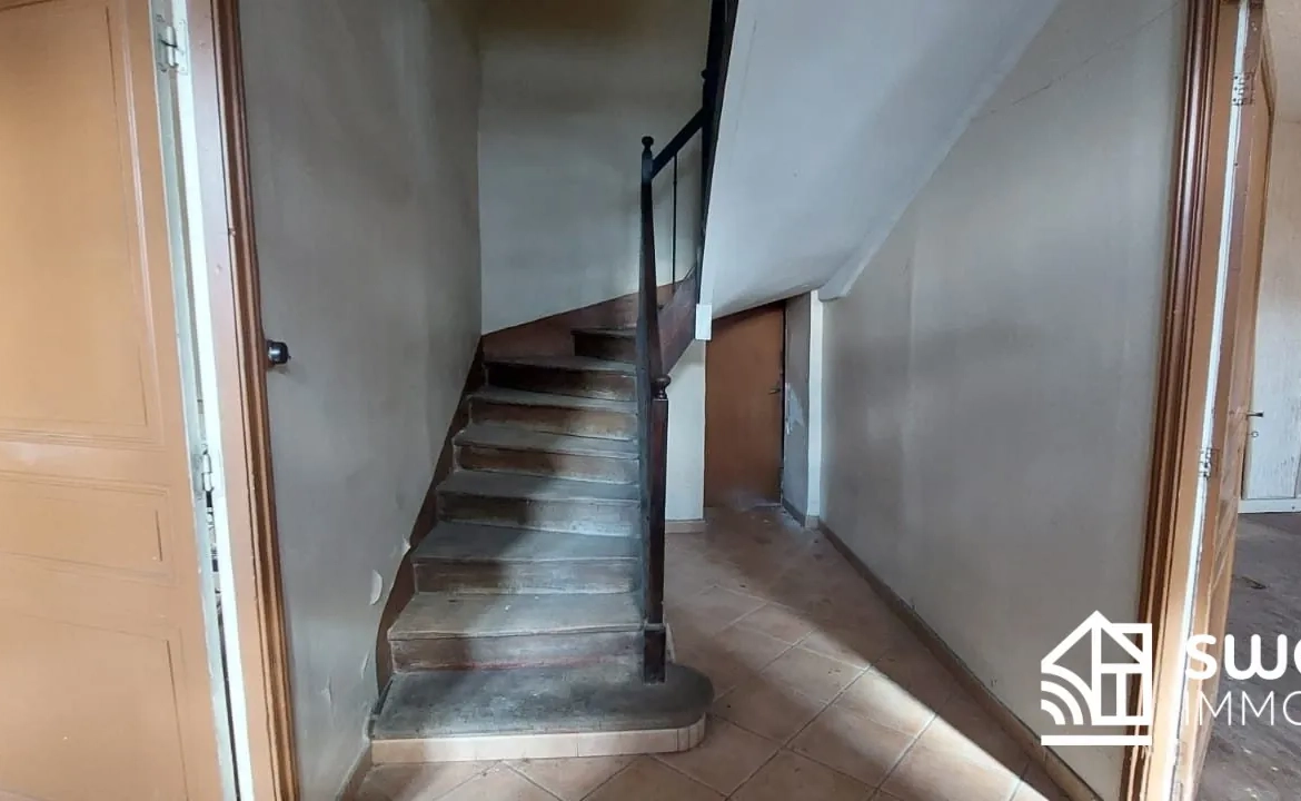 Maison ancienne à rénover avec jardin à Couladère - Opportunité d'investissement 