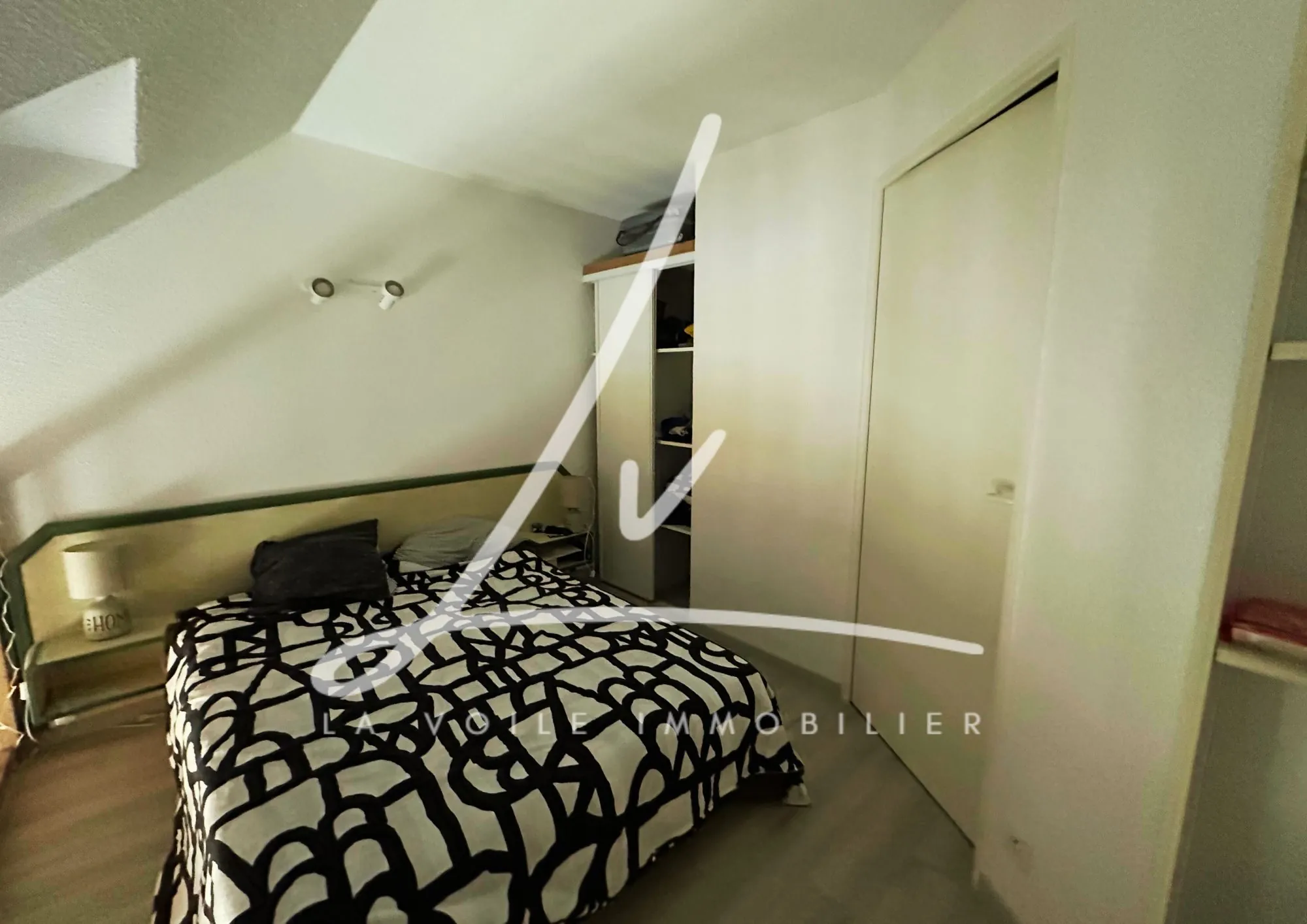 Appartement 2PP duplex à vendre à Caen dans la résidence 'Les Doges' 