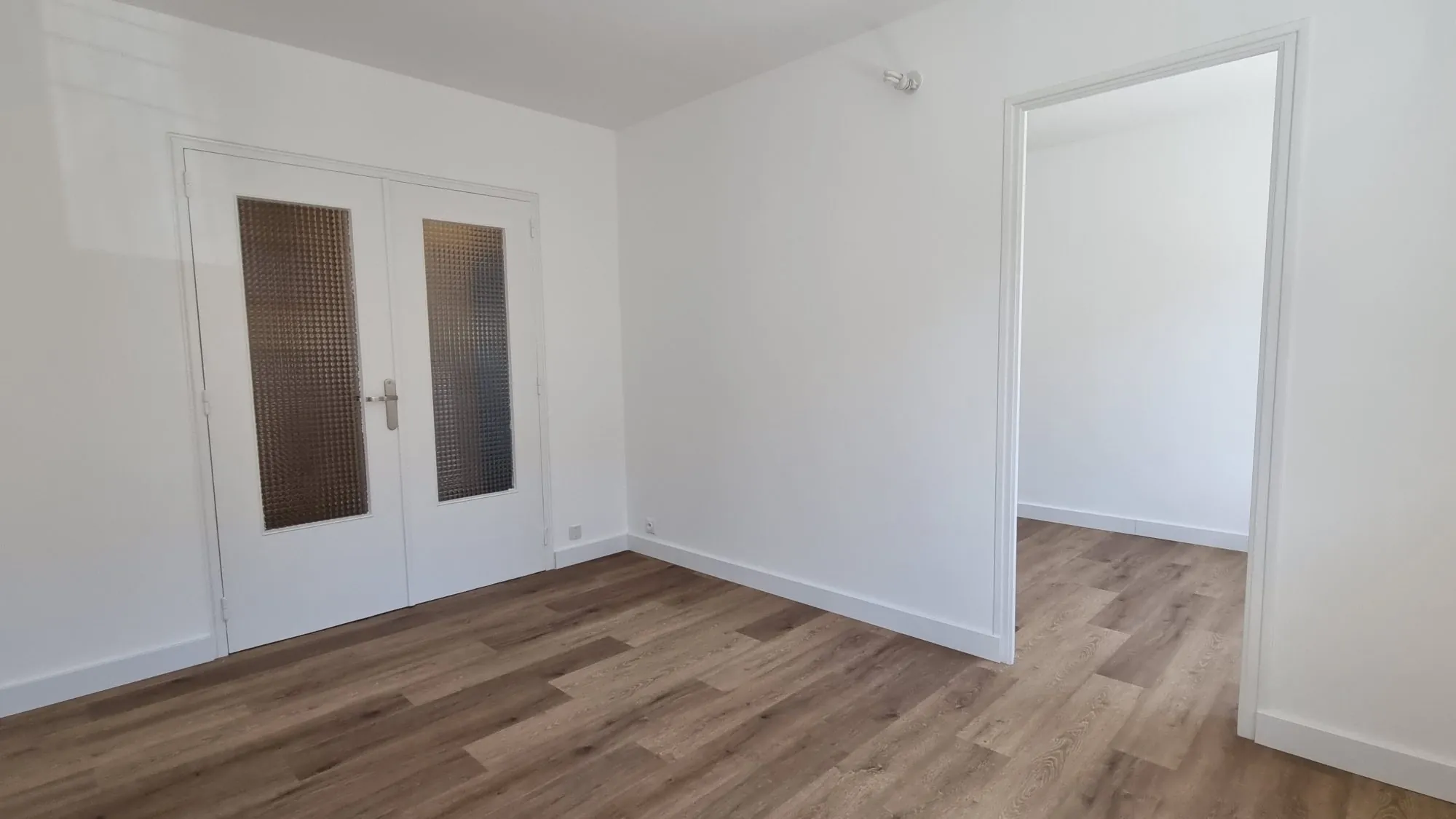 Appartement T2 rénové avec parking à Dijon République 