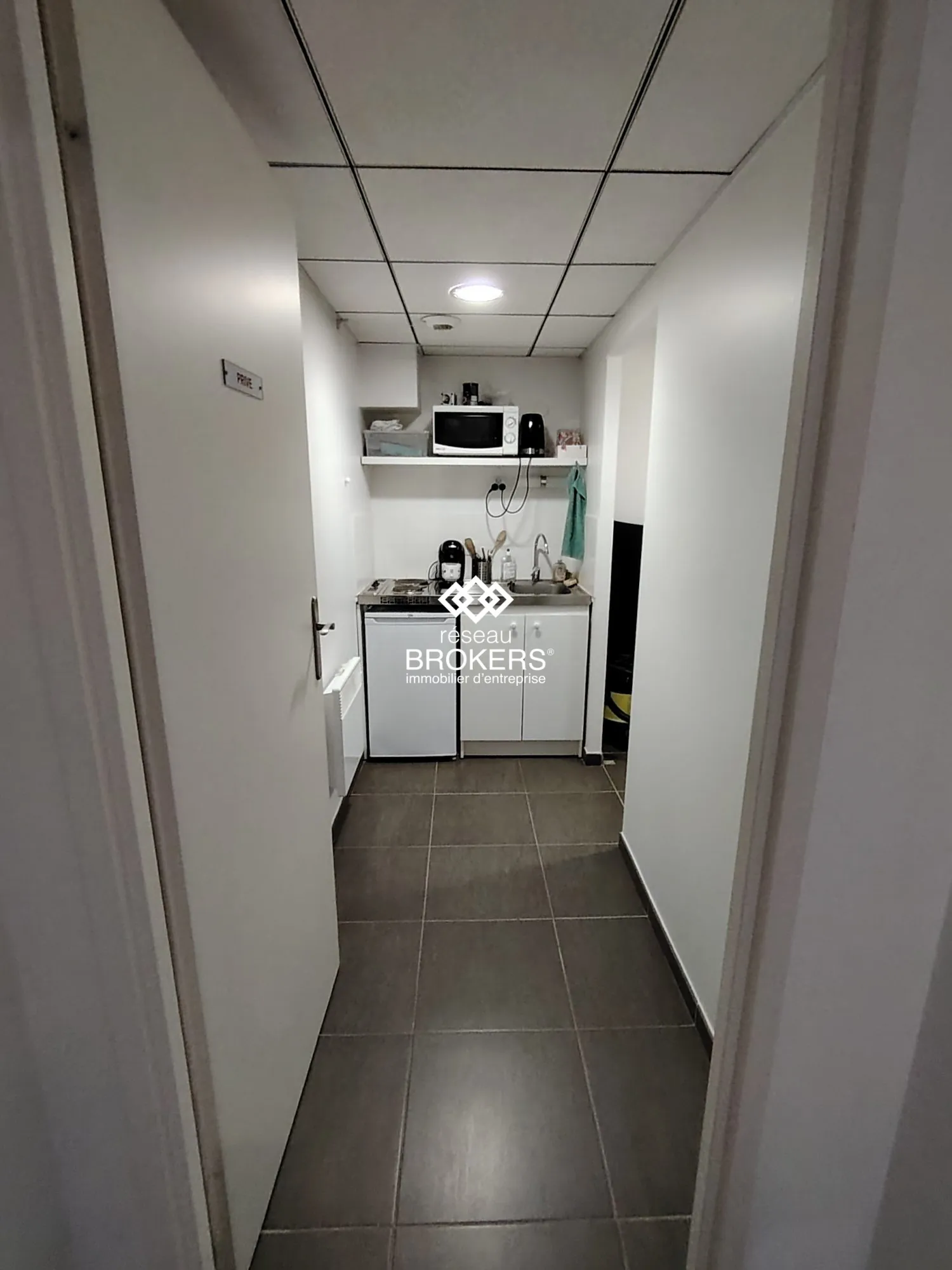 À vendre bureaux ERP et PMR à Grenoble – Idéal professionnels de santé et associations 
