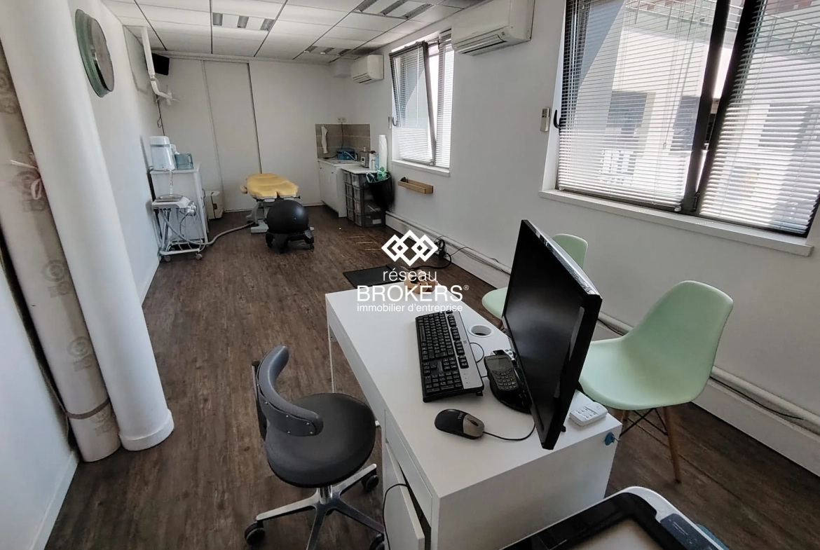 À vendre bureaux ERP et PMR à Grenoble – Idéal professionnels de santé et associations 