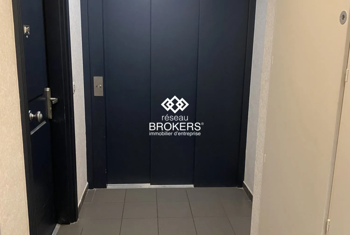 À vendre bureaux ERP et PMR à Grenoble – Idéal professionnels de santé et associations 