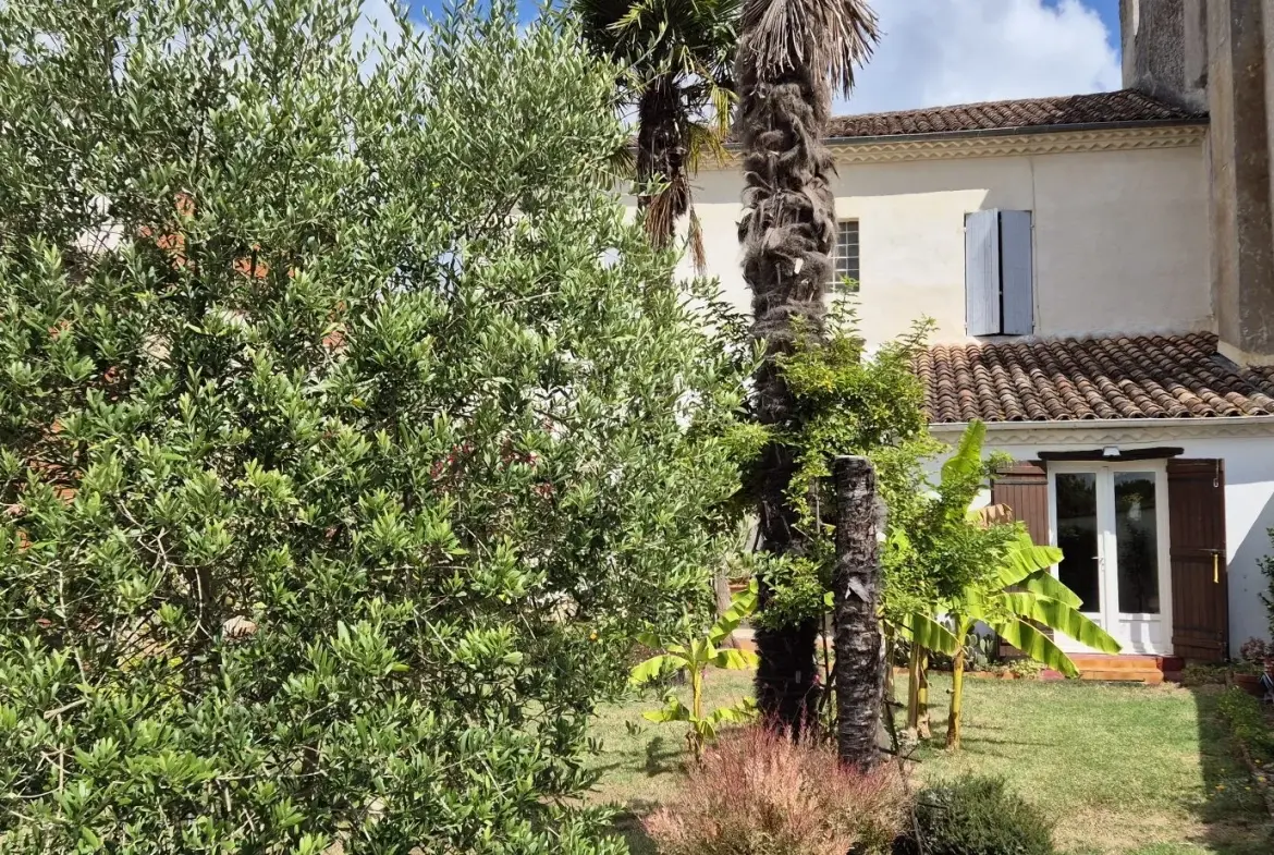 Maison de caractère à Mézin - 7 pièces, jardin, terrasse, proche Nérac 