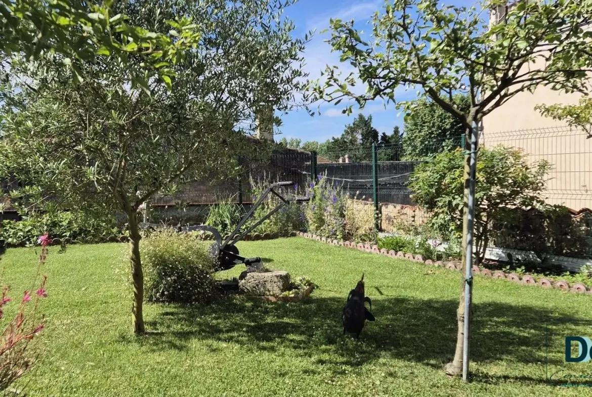 Maison de caractère à Mézin - 7 pièces, jardin, terrasse, proche Nérac 