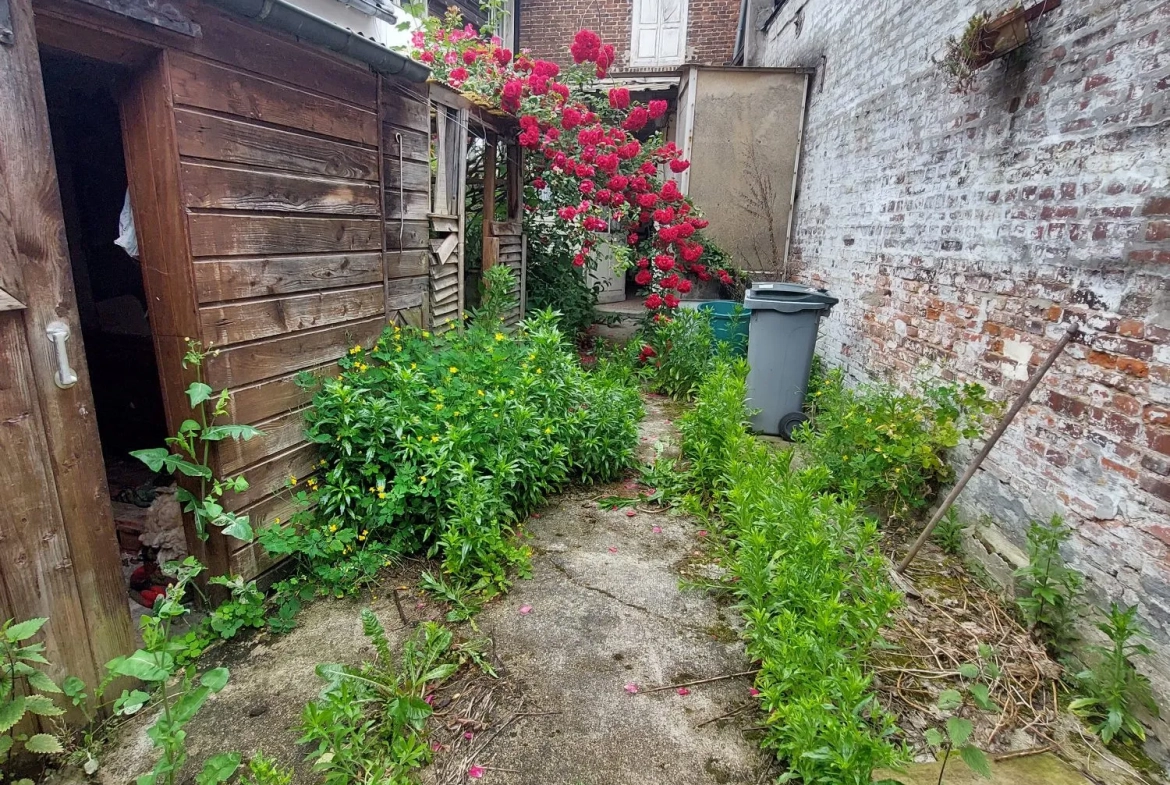 Ensemble de 2 maisons à rénover à Gamaches, idéal investissement 