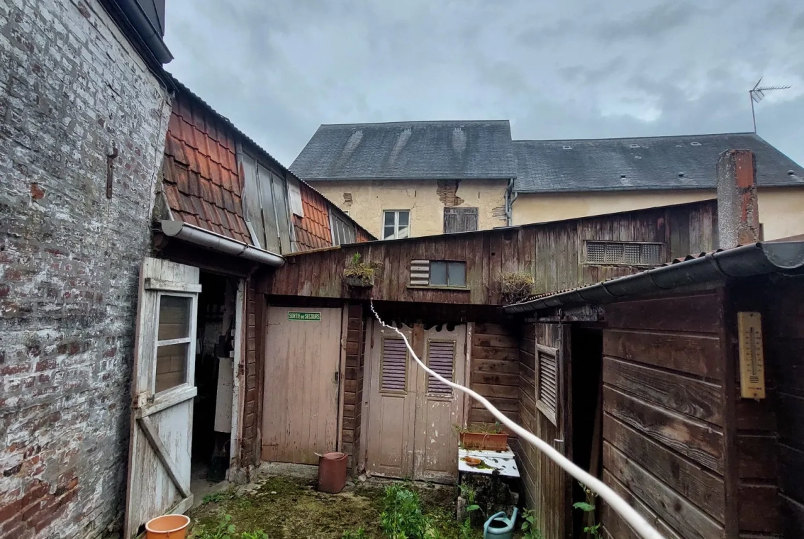 Ensemble de 2 maisons à rénover à Gamaches, idéal investissement 