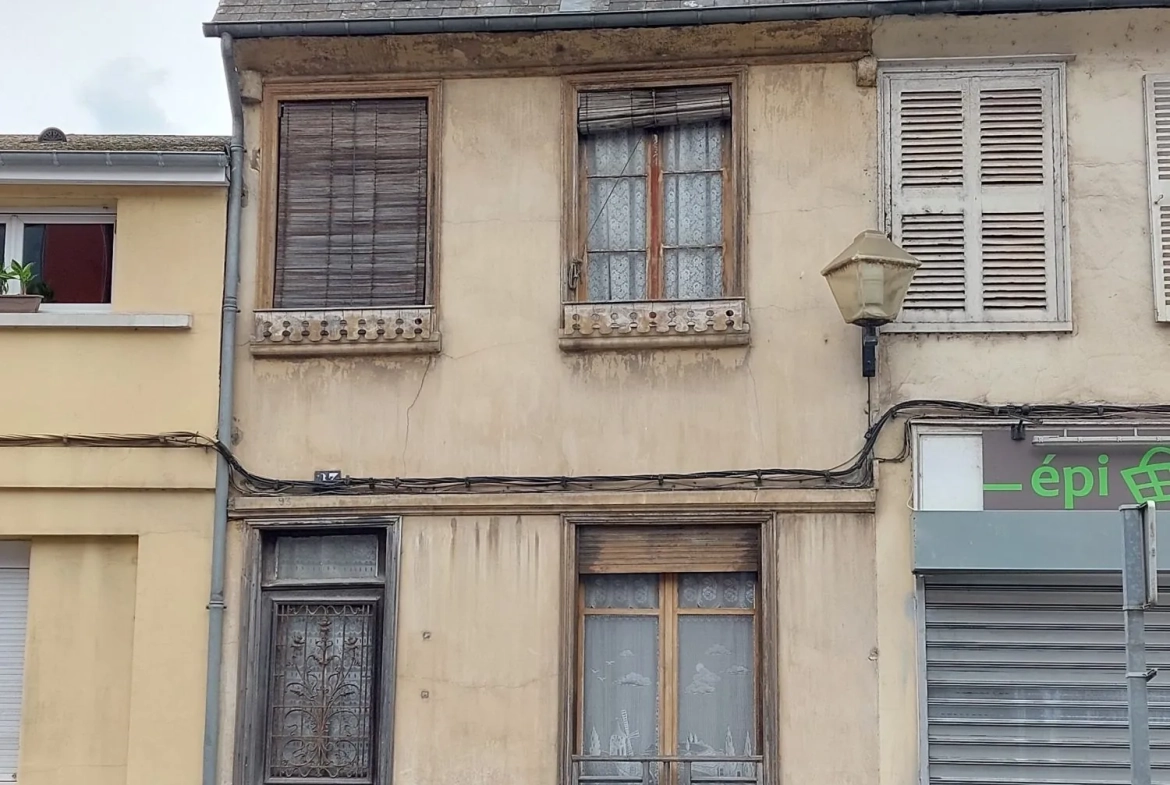 Ensemble de 2 maisons à rénover à Gamaches, idéal investissement 