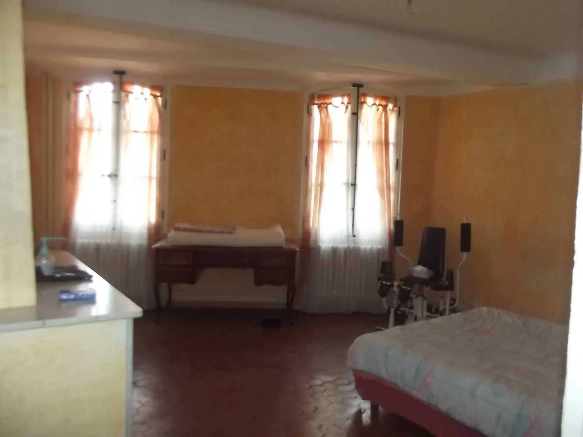 Spacieuse maison de village à Brignoles avec garage et cave - 220 m² 