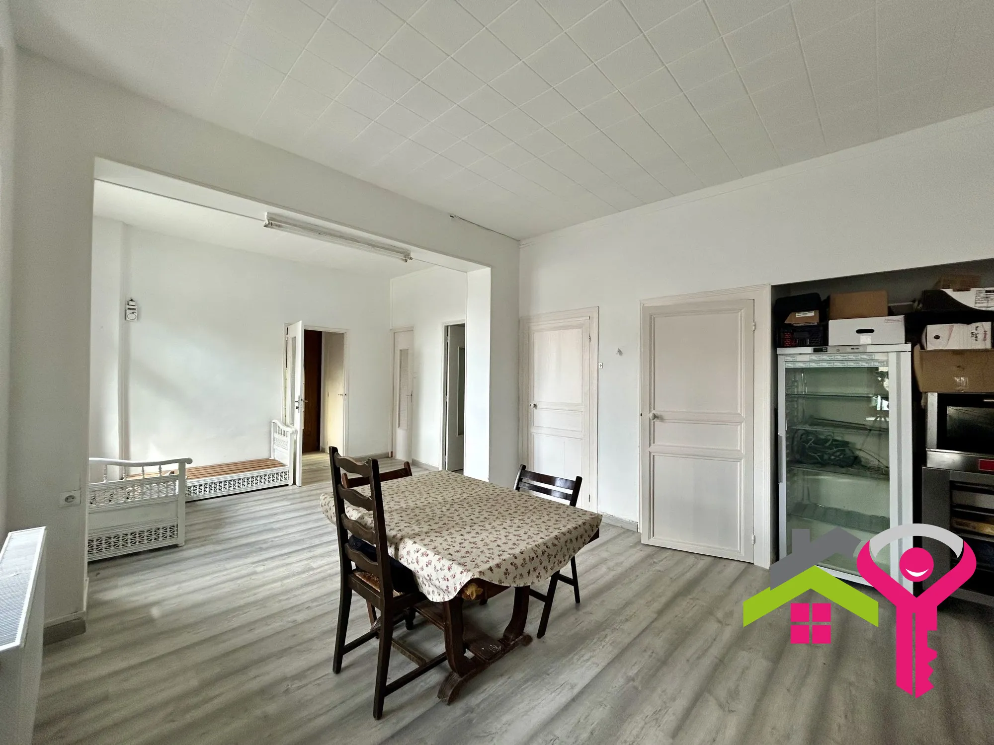 Maison à vendre à Curgies de 107 m² avec studio indépendant et terrain constructible 
