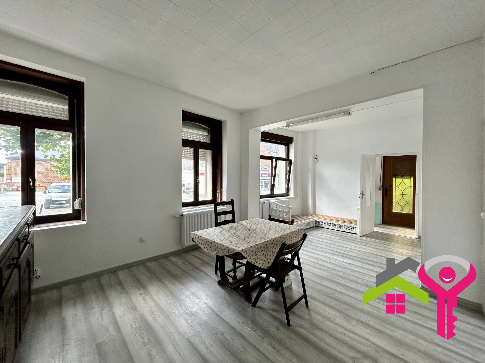 Maison à vendre à Curgies de 107 m² avec studio indépendant et terrain constructible 