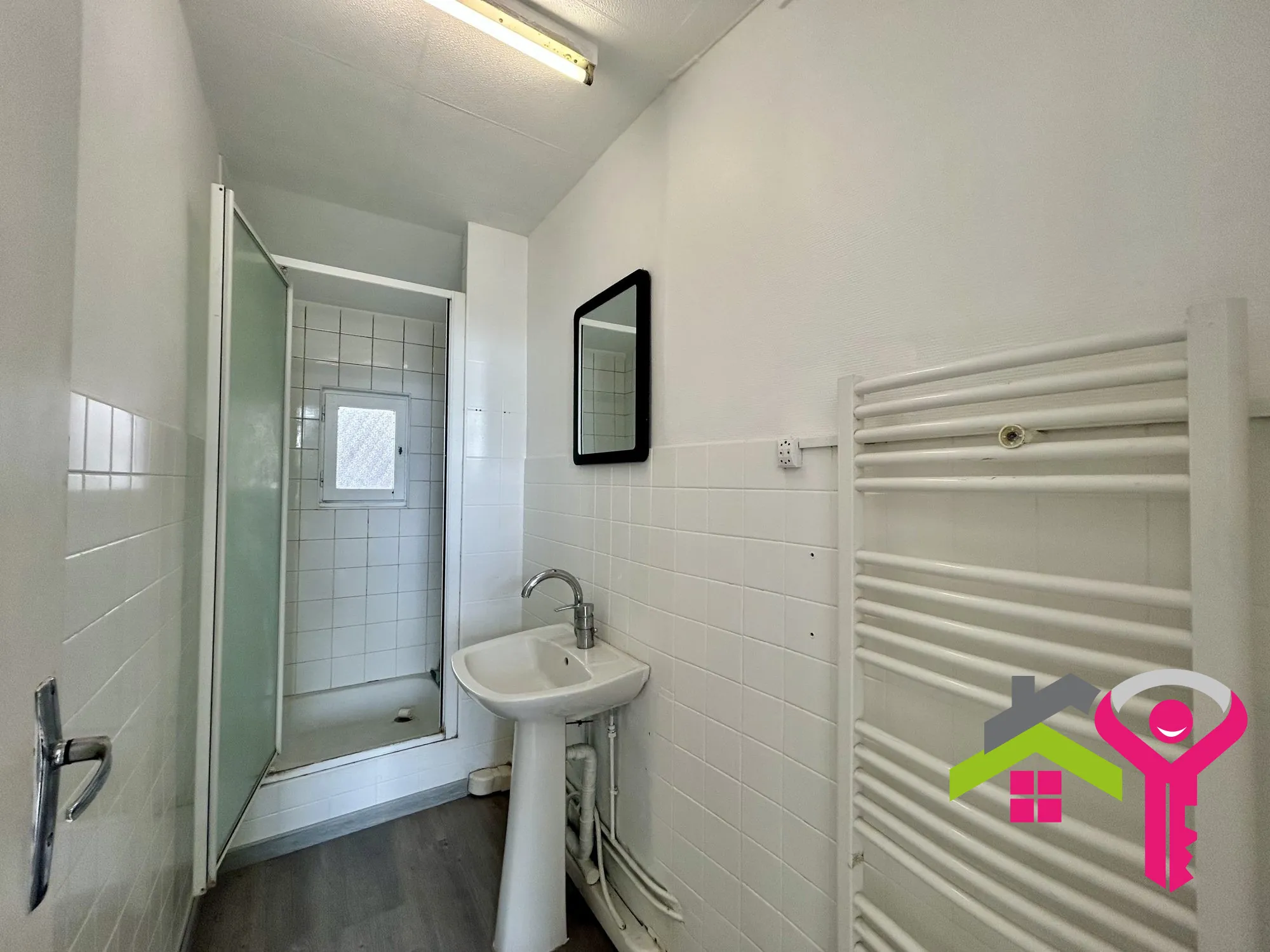 Maison à vendre à Curgies de 107 m² avec studio indépendant et terrain constructible 