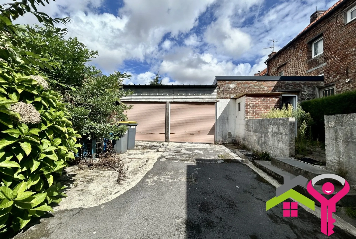 Maison à vendre à Curgies de 107 m² avec studio indépendant et terrain constructible 