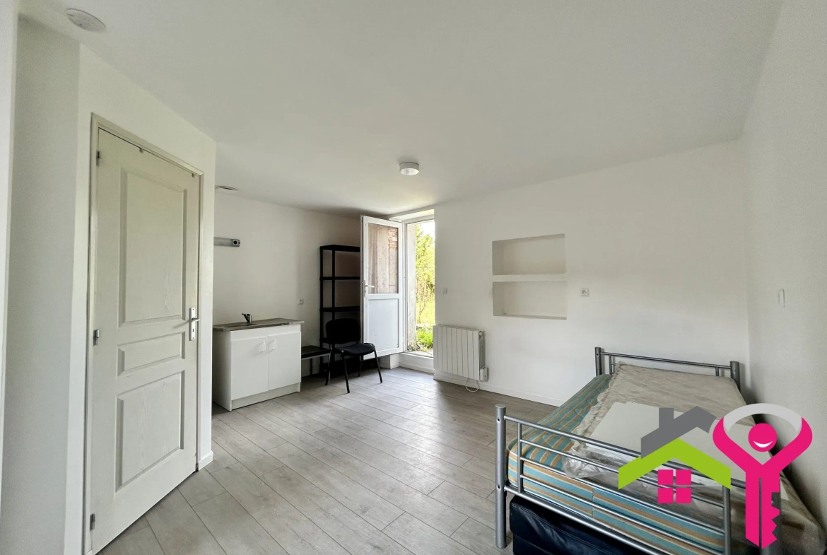 Maison à vendre à Curgies de 107 m² avec studio indépendant et terrain constructible 