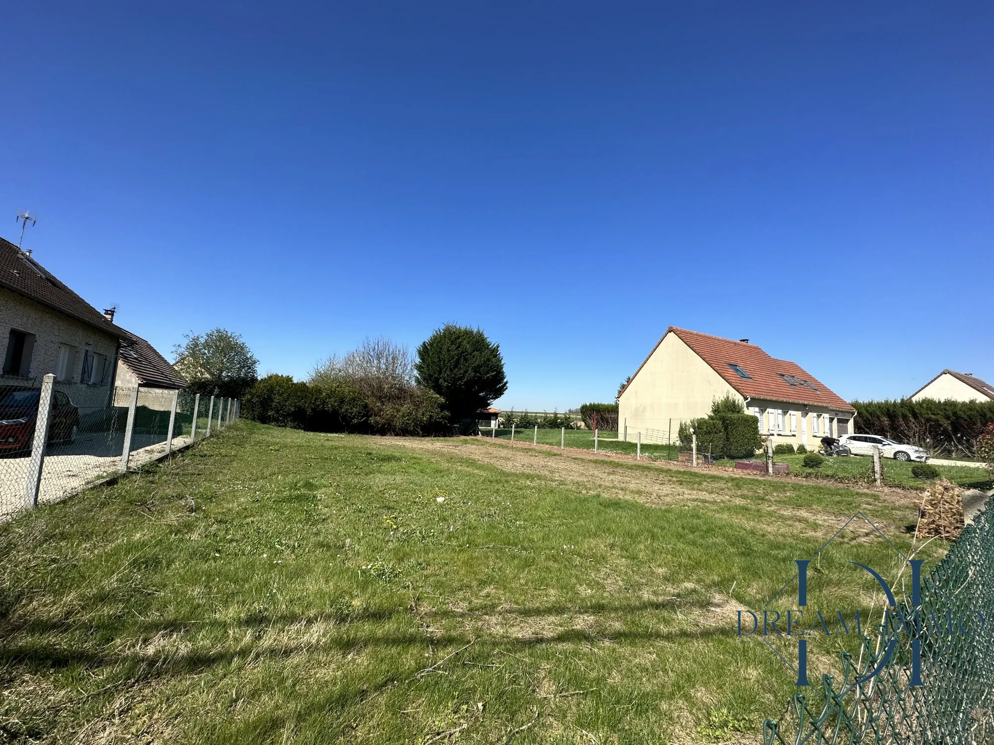 Terrain à bâtir de 526 m² à Vexin-sur-Epte – Proche Tourny, non viabilisé 