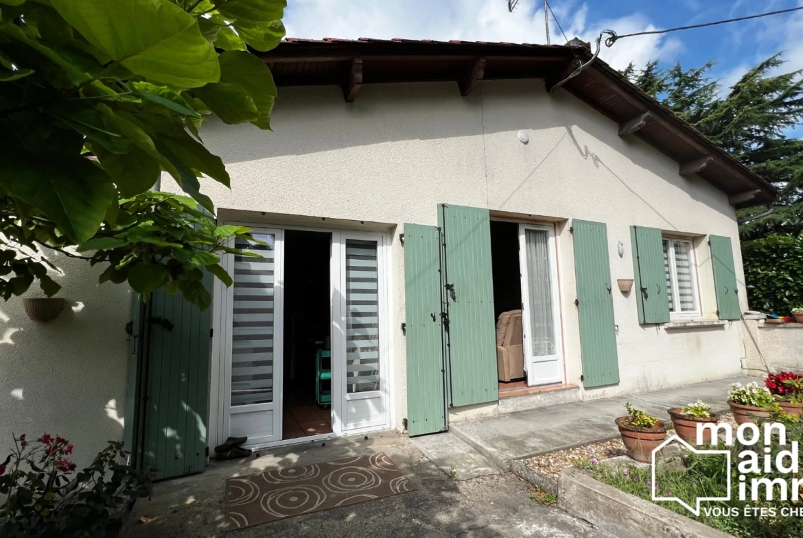 Maison à vendre à Coutras pour investissement locatif - 2 chambres 