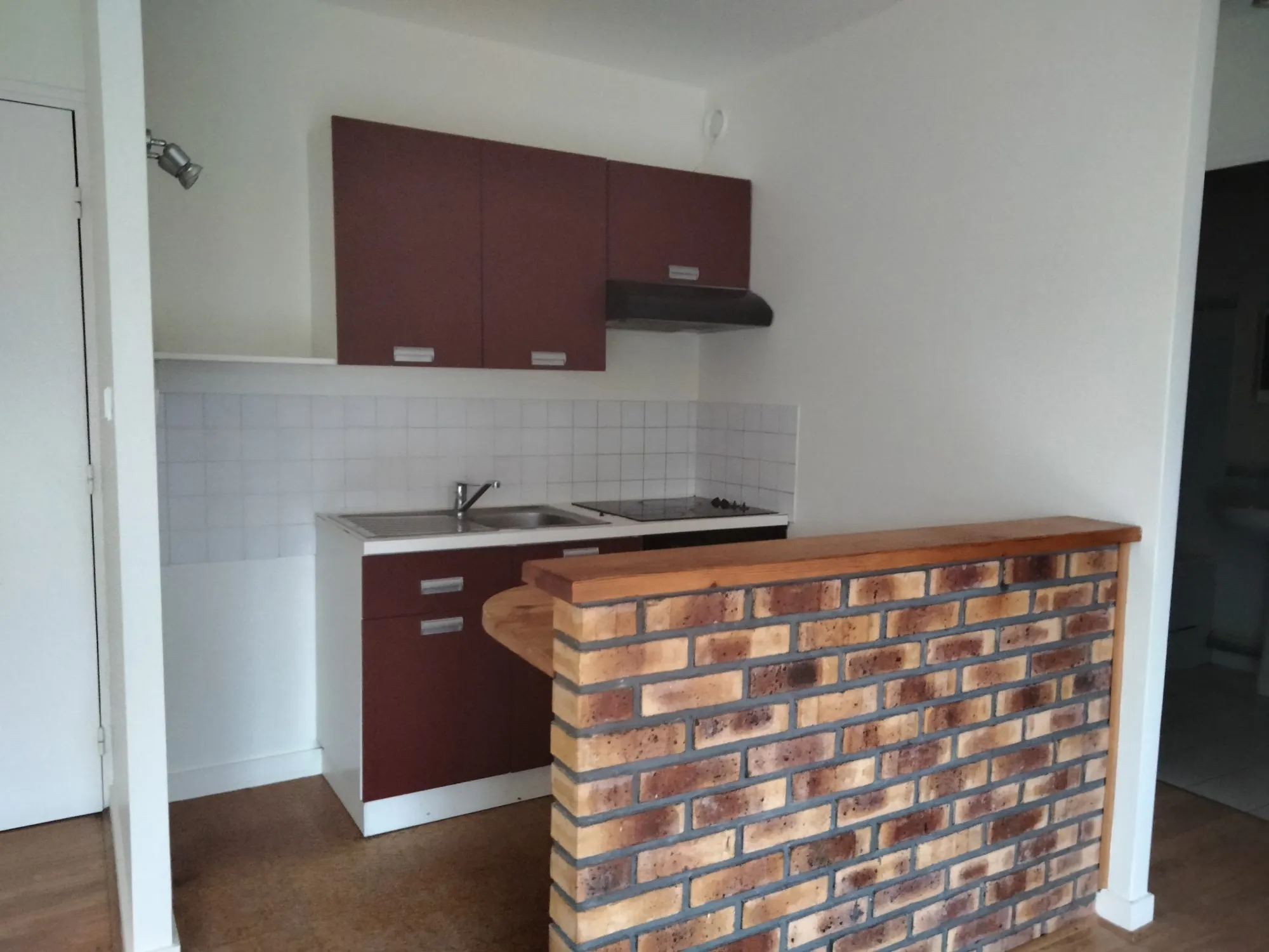 Appartement T2 lumineux avec balcon et garage à Saint-Avé - Opportunité à saisir 