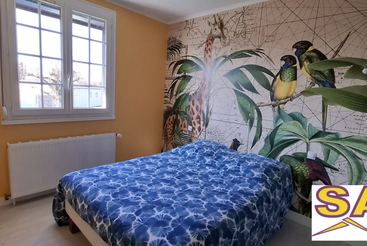 Maison 75 m² avec sous-sol aménagé et double garage à Ferrières-en-Gâtinais 