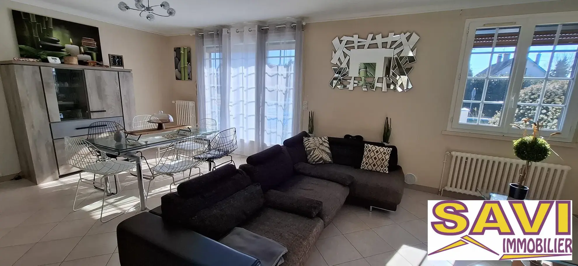 Maison 75 m² avec sous-sol aménagé et double garage à Ferrières-en-Gâtinais 