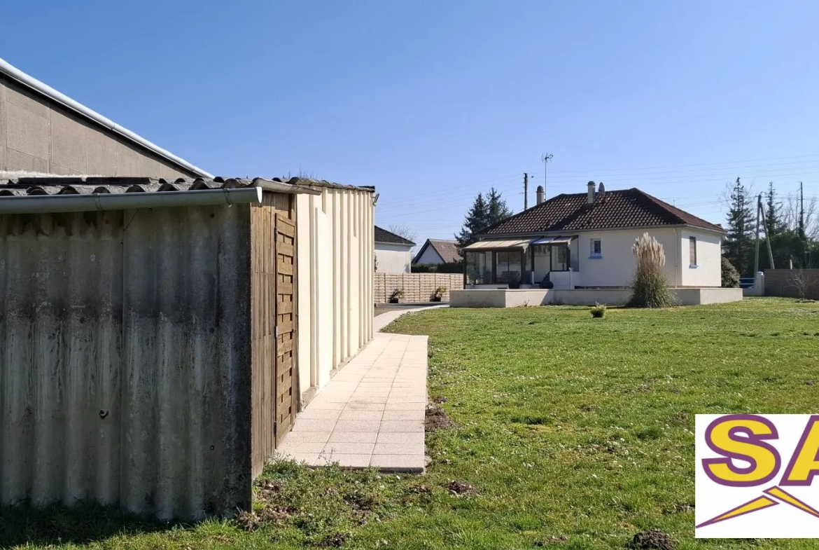 Maison 75 m² avec sous-sol aménagé et double garage à Ferrières-en-Gâtinais 