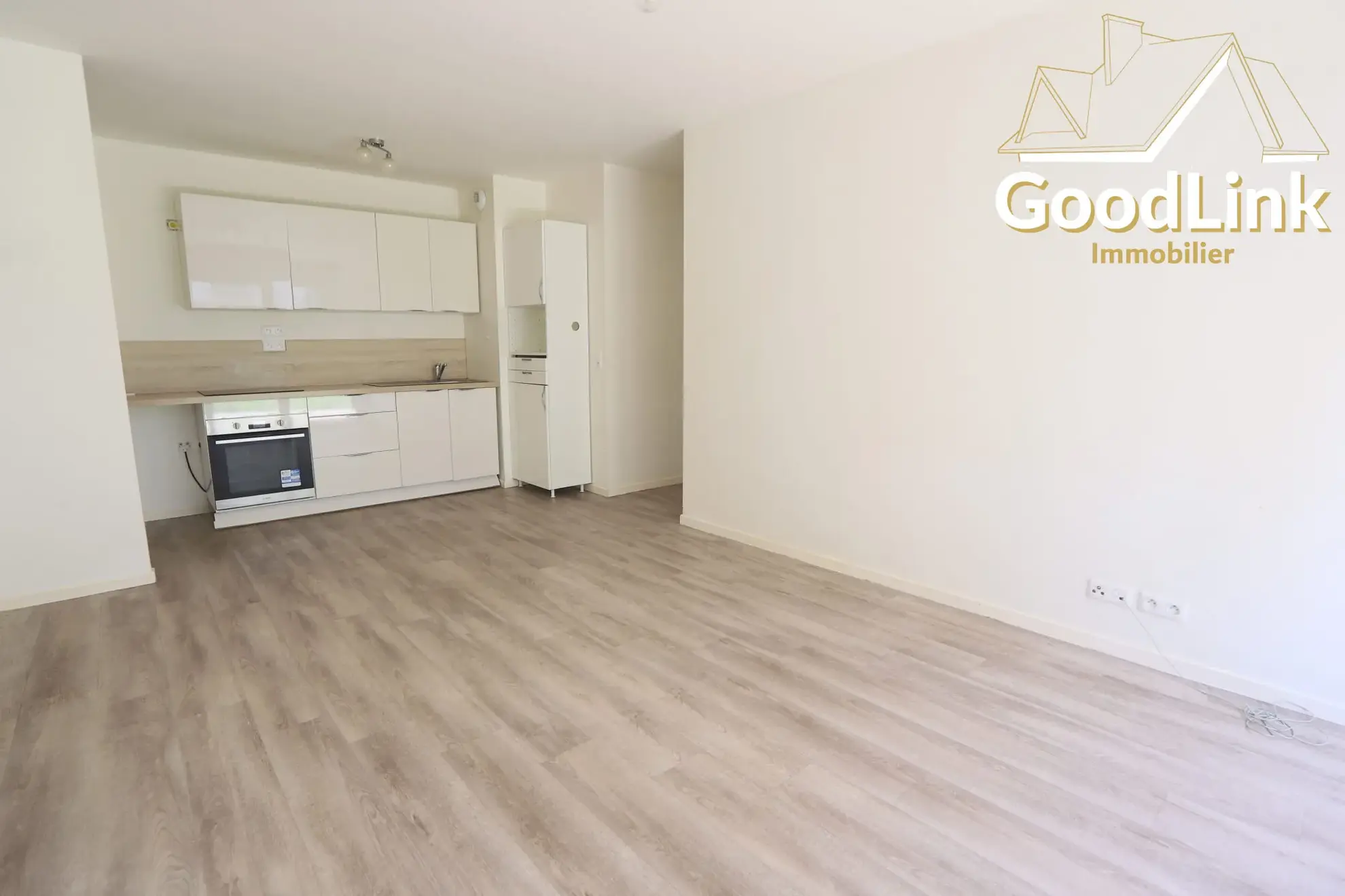 Appartement T3 avec jardin et parking sécurisé à Saint-Fargeau-Ponthierry 