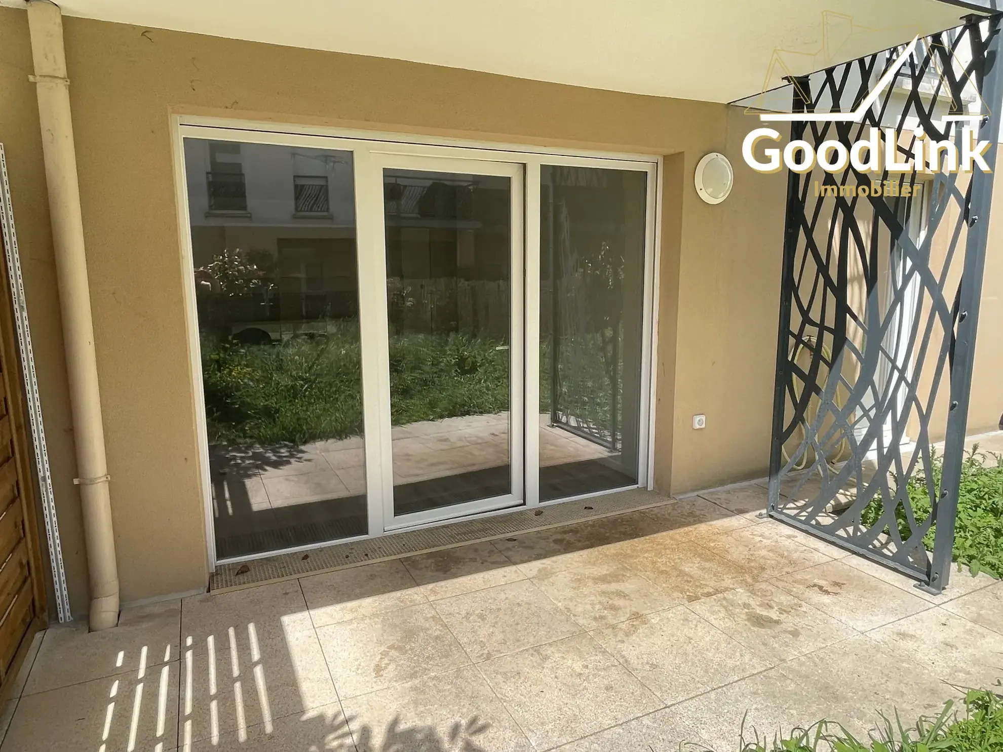 Appartement T3 avec jardin et parking sécurisé à Saint-Fargeau-Ponthierry 