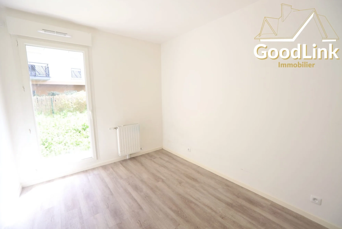 Appartement T3 avec jardin et parking sécurisé à Saint-Fargeau-Ponthierry 