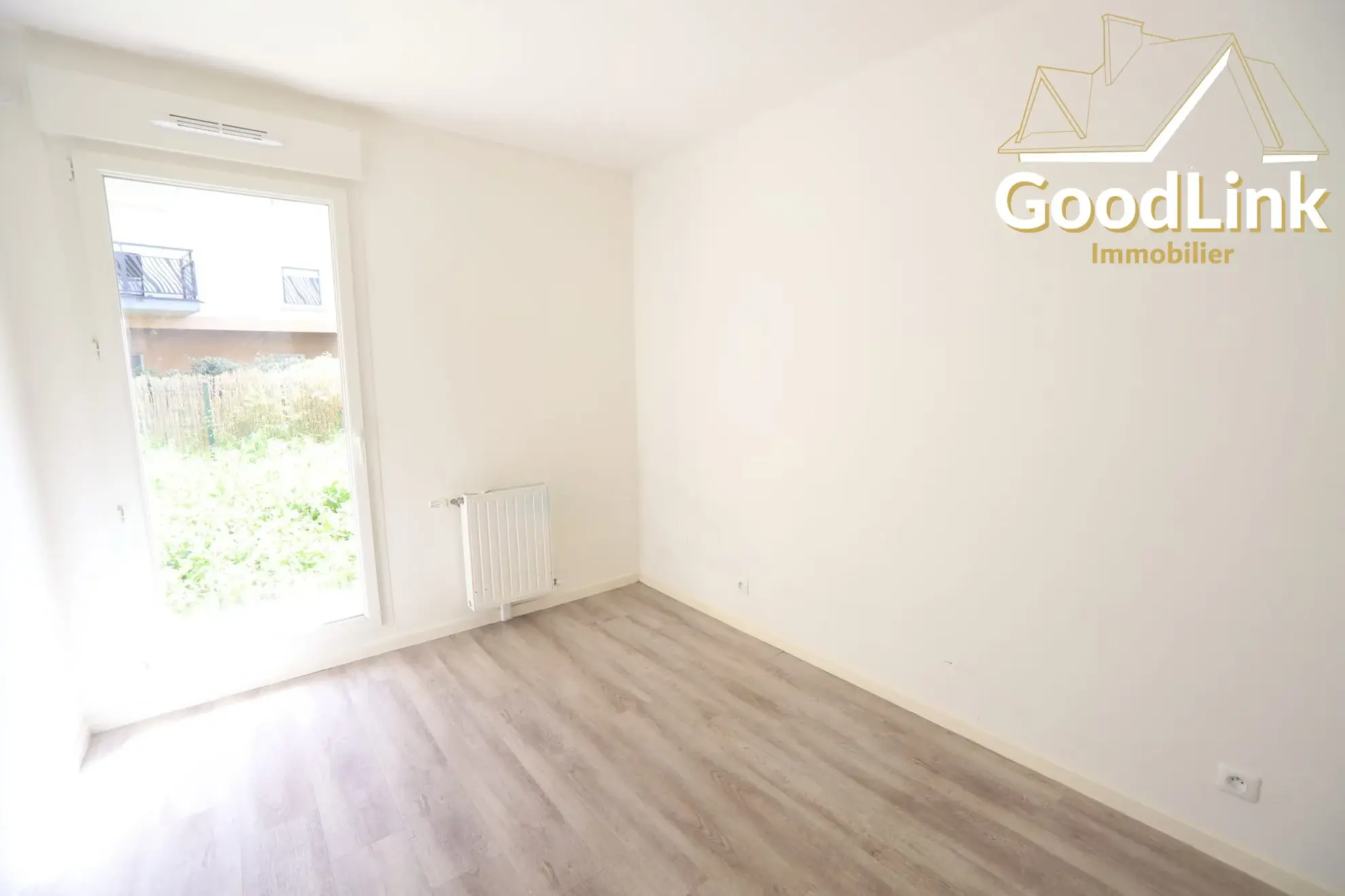 Appartement T3 avec jardin et parking sécurisé à Saint-Fargeau-Ponthierry 