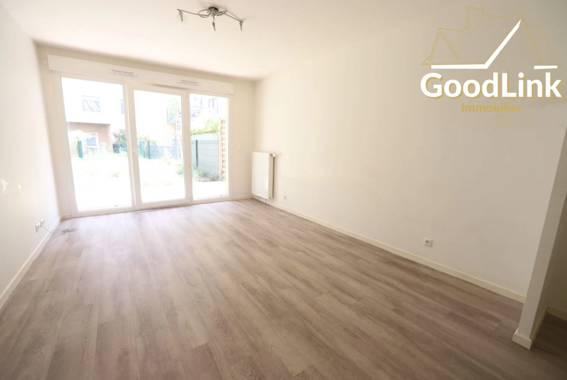 Appartement T3 avec jardin et parking sécurisé à Saint-Fargeau-Ponthierry 