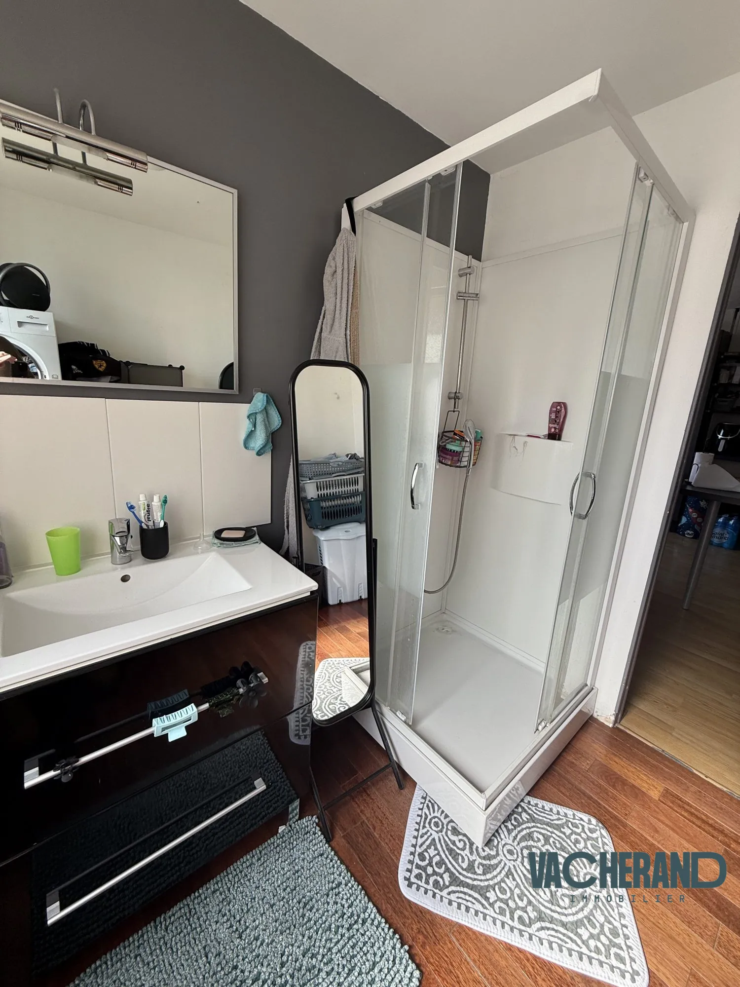 Appartement T3 Duplex avec Grand Place à Steenvoorde - Opportunité Unique 